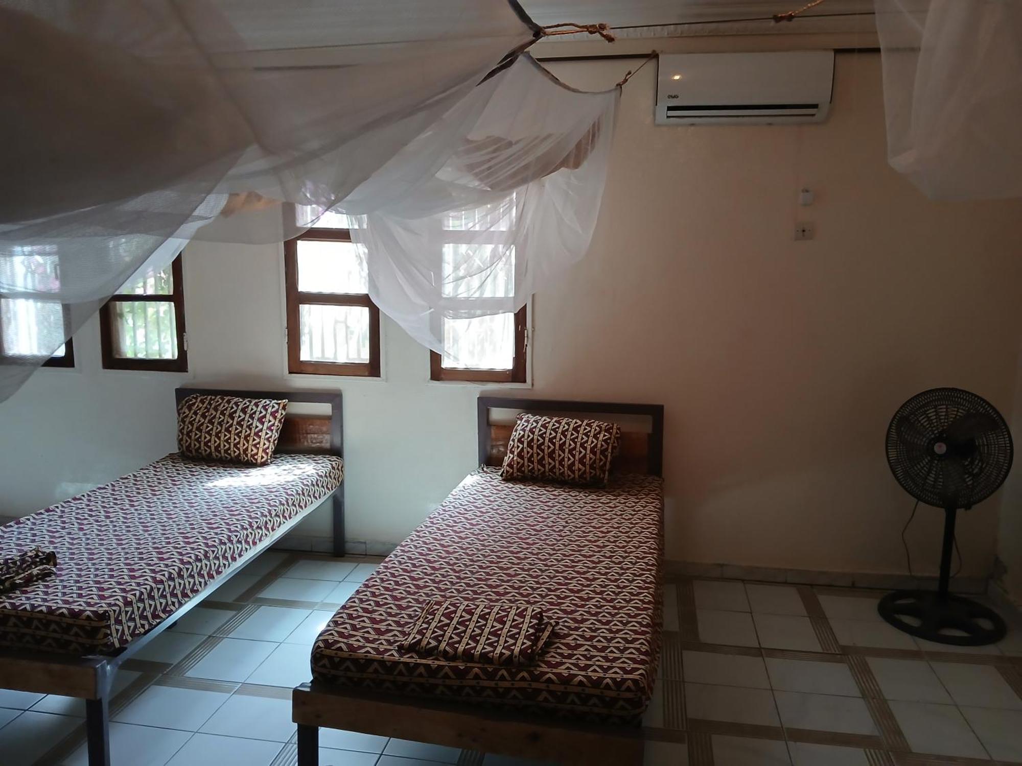 Auberge Triskell นูแอกชอต ภายนอก รูปภาพ