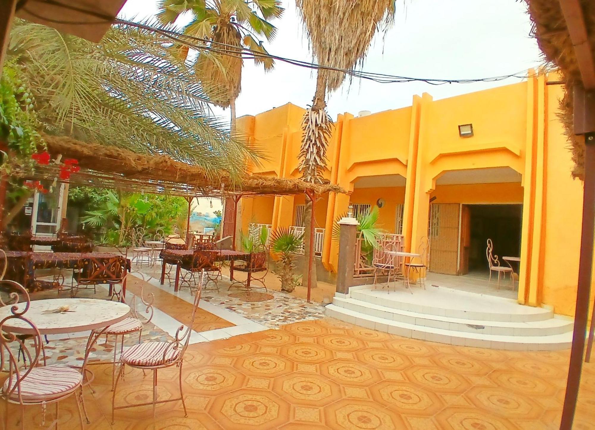Auberge Triskell นูแอกชอต ภายนอก รูปภาพ