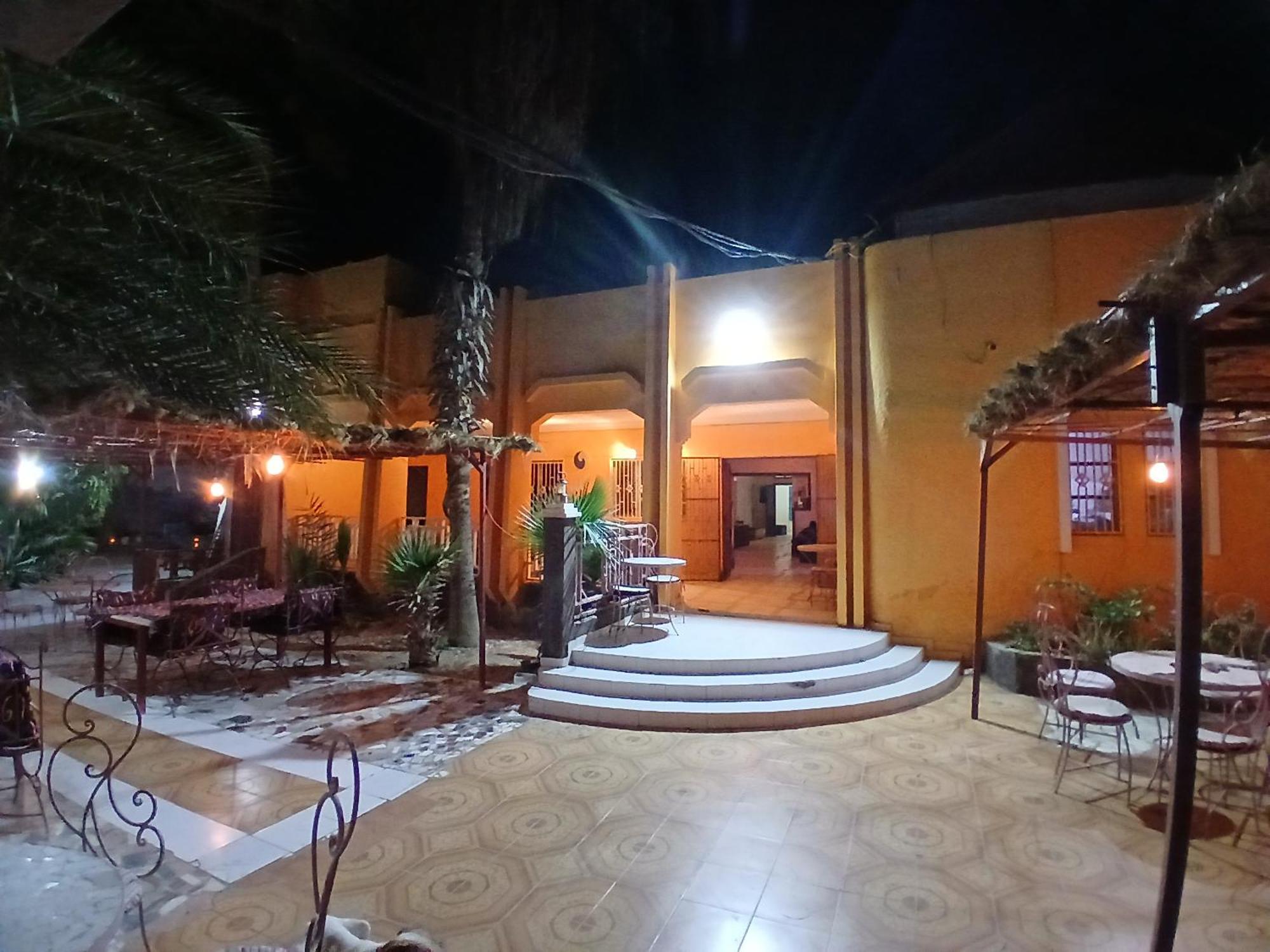 Auberge Triskell นูแอกชอต ภายนอก รูปภาพ